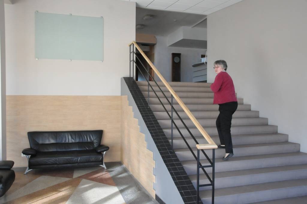 Liepājas Raiņa 6. vidusskolā atklāts atjaunotais vestibils, kurš tagad pārtapis par mājīgu un mūsdienīgu atpūtas vietu. 

Tagad skolēni un pedagogi atkal var izmantot skolas galvenās ieejas durvis, kas uz remonta laiku bija...
Autors: ReKurZeme, portāls