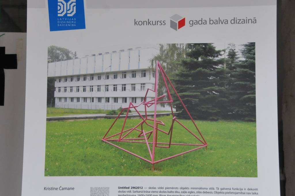 Sadarbojoties Latvijas dizaineru savienībai un Liepājas Mākslas vidusskolai, ir radusies iespēja Liepājā apskatīt daļu no "Gada Balva dizainā 2012" darbiem, kas bija izstādīti Rīgā. Izstāde atklāta 26. februārī Liepājas Mākslas skolas...
Autors: ReKurZeme, portāls