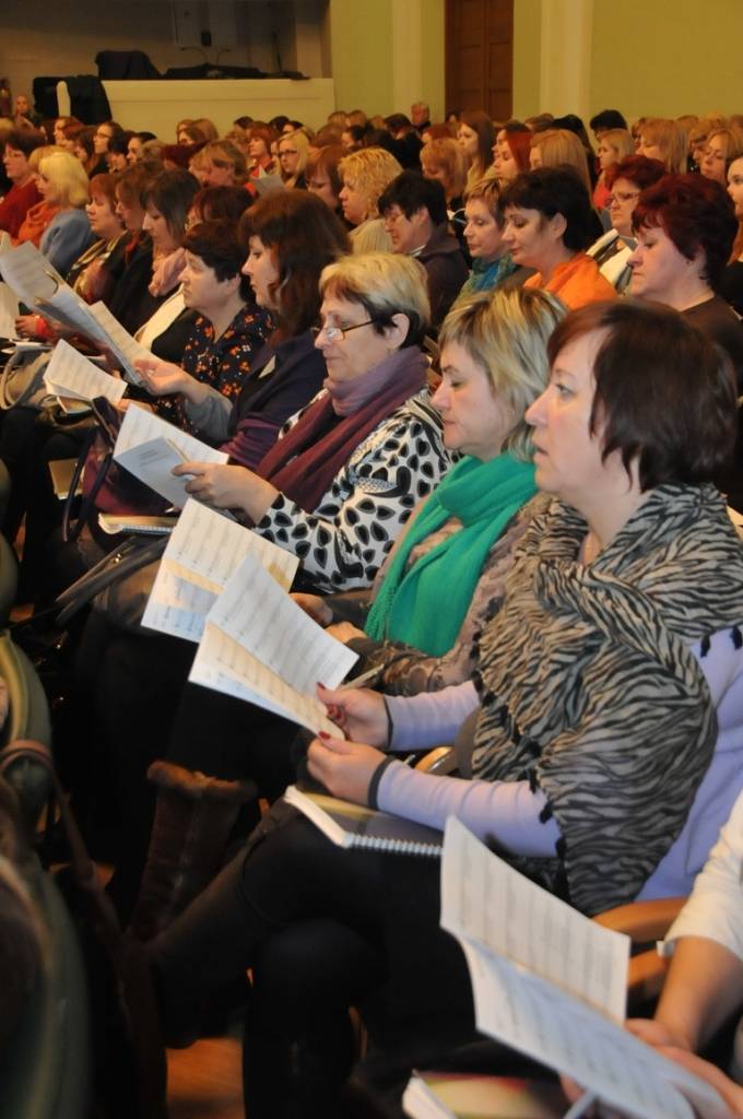 23. februārī, gatavojoties XXV Vispārējiem latviešu Dziesmu un XV Deju svētkiem, Liepājas Latviešu biedrības nama Lielajā zālē notika Liepājas pilsētas un Liepājas koru apriņķa (8 novadu) jaukto koru kopmēģinājums.
Autors: ReKurZeme, portāls