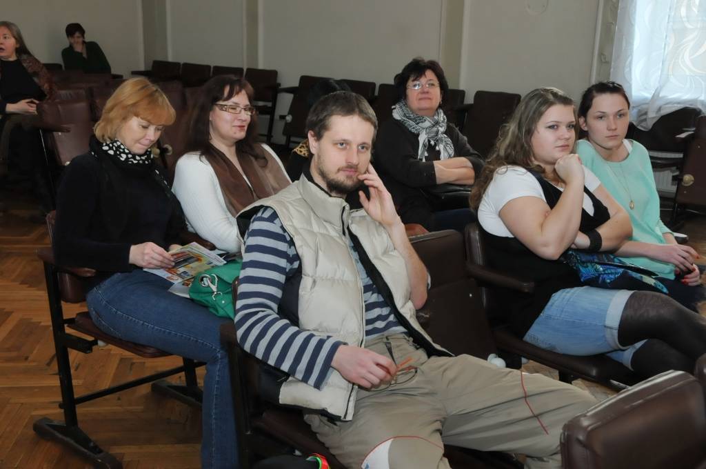 Liepājas Universitātē 21. februārī notika EKO diena, ko studenti rīko jau otro gadu ar mērķi izglītot un radīt interesi par zaļo dzīvesveidu.

EKO dienas pirmajā daļā LiepU aktu zālē lekcijā "Pozitīvā domāšana" Kristaps Ditke stāstīja par...
Autors: ReKurZeme, portāls