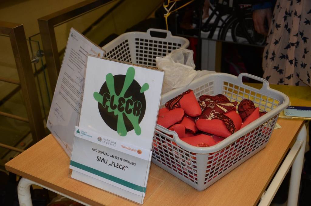 PIKC "Liepājas Valsts tehnikums" sadarbībā ar "Junior Achievement – Young Enterprise Latvija" 13. februārī organizēja Kurzemes Reģionālo skolēnu mācību uzņēmumu (SMU) Valentīndienas gadatirgu tirdzniecības centrā " Ostmala".
SMU sniegumu,...
Autors: Ilze Vainovska