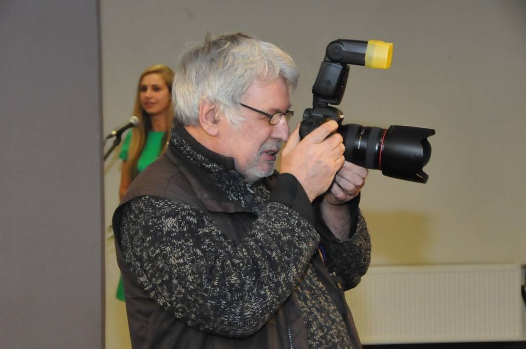 12. februārī Liepājas Olimpiskā centra foajē pie Rožu zāles tika atklāta Liepājas Tautas mākslas un kultūras centra fotostudijas "FOTAST" dalībnieces un latviešu tautas deju entuziastes Ievas Lūkas personālizstāde "Es mācēju danci vest".
Autors: ReKurZeme, portāls