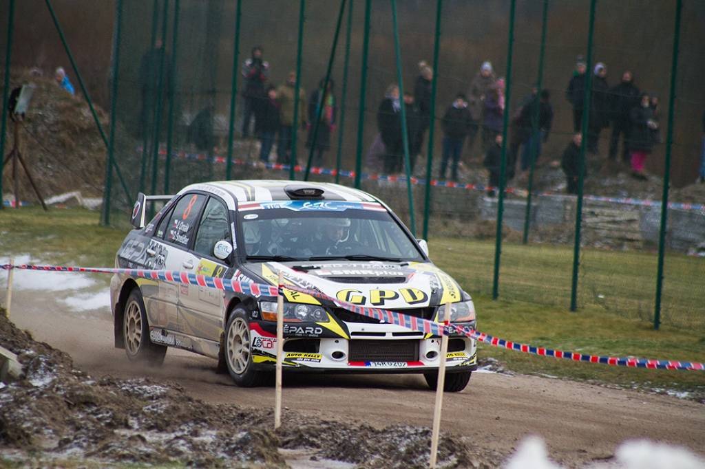 Bildes no Eiropas rallija čempionāta otrā posma - rallija "Liepāja-Ventspils" - pēdējā ātrumposma "Ventspils kalns".