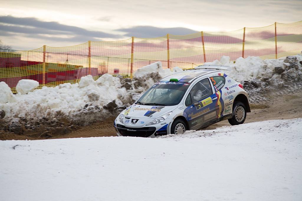 Bildes no Eiropas rallija čempionāta otrā posma - rallija "Liepāja-Ventspils" - pēdējā ātrumposma "Ventspils kalns".