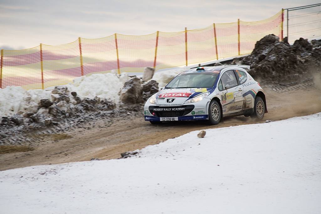 Bildes no Eiropas rallija čempionāta otrā posma - rallija "Liepāja-Ventspils" - pēdējā ātrumposma "Ventspils kalns".