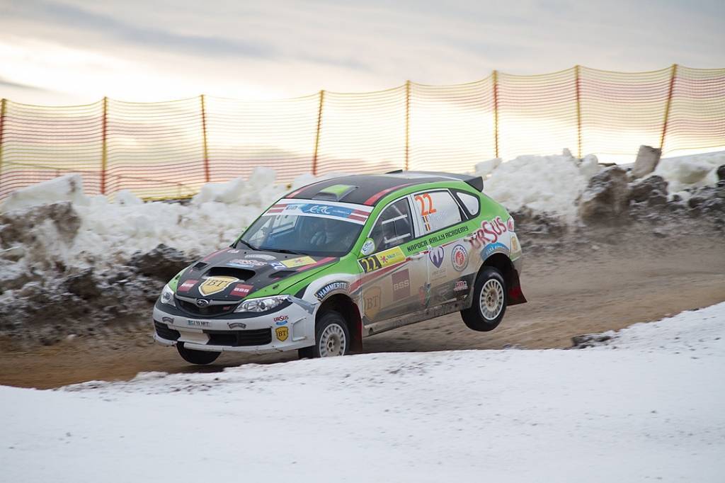 Bildes no Eiropas rallija čempionāta otrā posma - rallija "Liepāja-Ventspils" - pēdējā ātrumposma "Ventspils kalns".