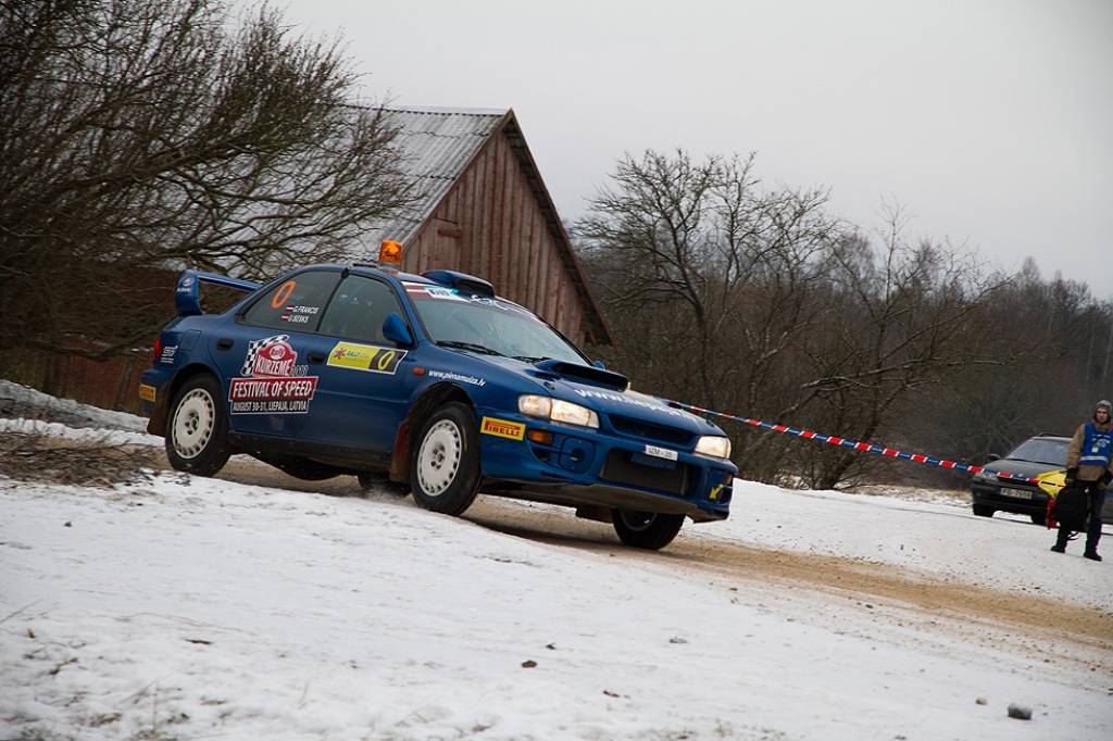 Bildes no Eiropas rallija čempionāta otrā posma - rallija "Liepāja-Ventspils" - otrās dienas.