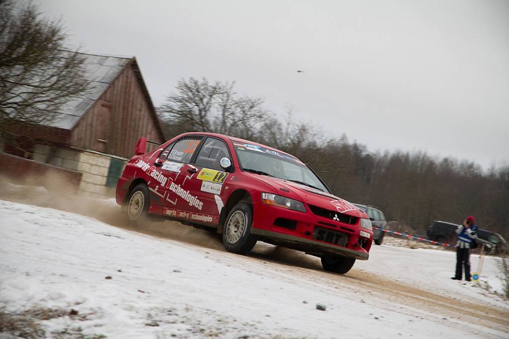 Bildes no Eiropas rallija čempionāta otrā posma - rallija "Liepāja-Ventspils" - otrās dienas.