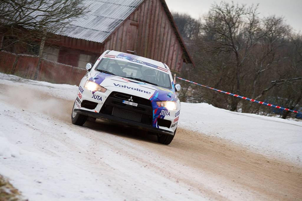 Bildes no Eiropas rallija čempionāta otrā posma - rallija "Liepāja-Ventspils" - otrās dienas.