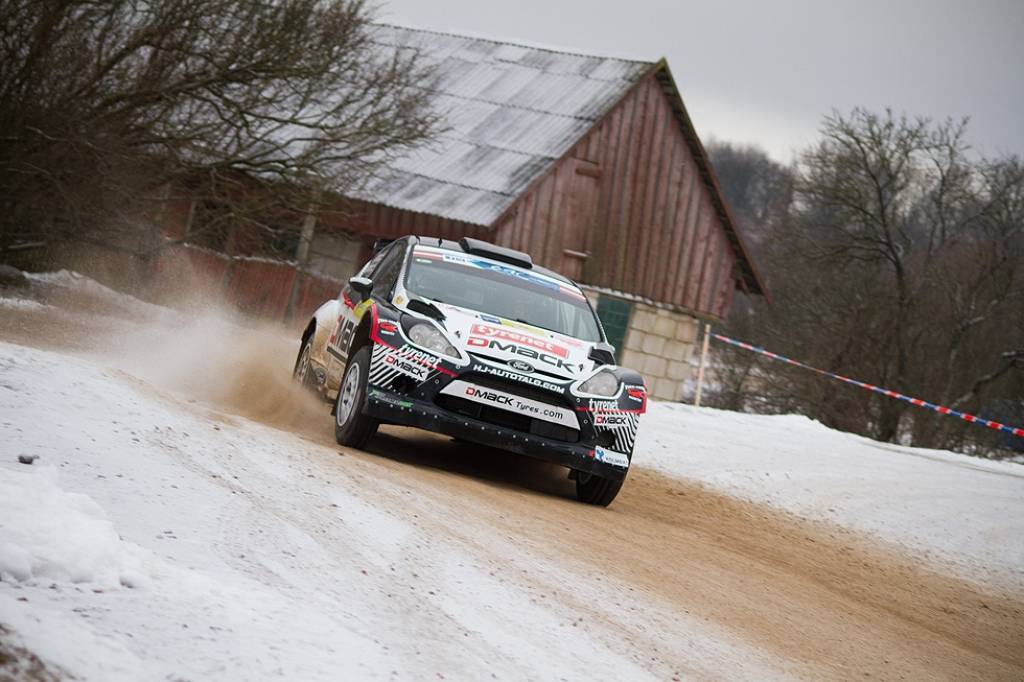 Bildes no Eiropas rallija čempionāta otrā posma - rallija "Liepāja-Ventspils" - otrās dienas.