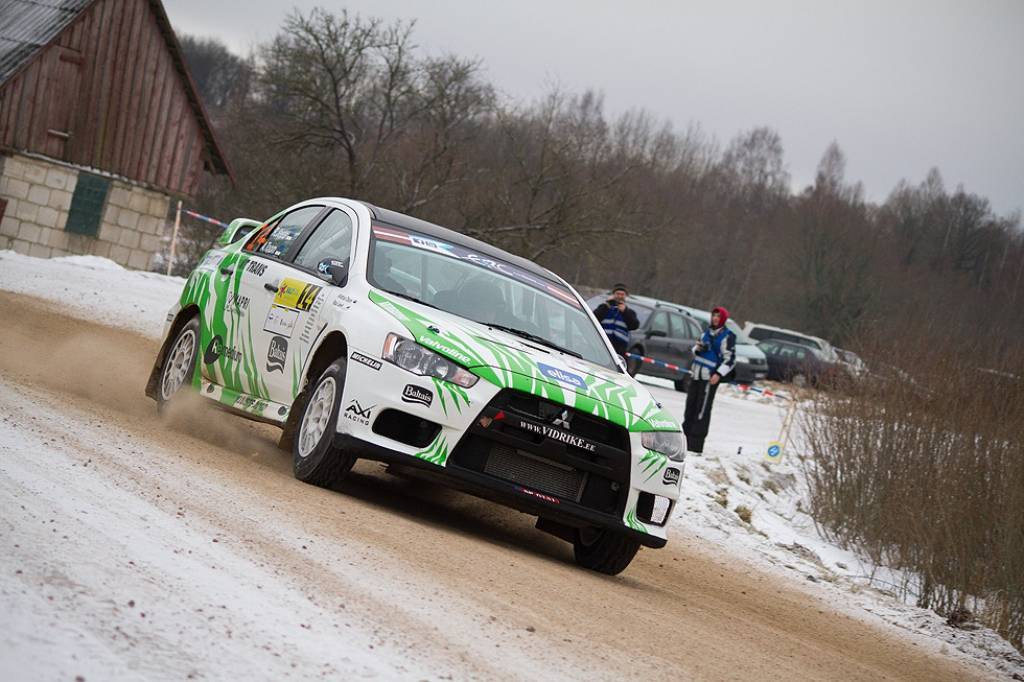 Bildes no Eiropas rallija čempionāta otrā posma - rallija "Liepāja-Ventspils" - otrās dienas.
