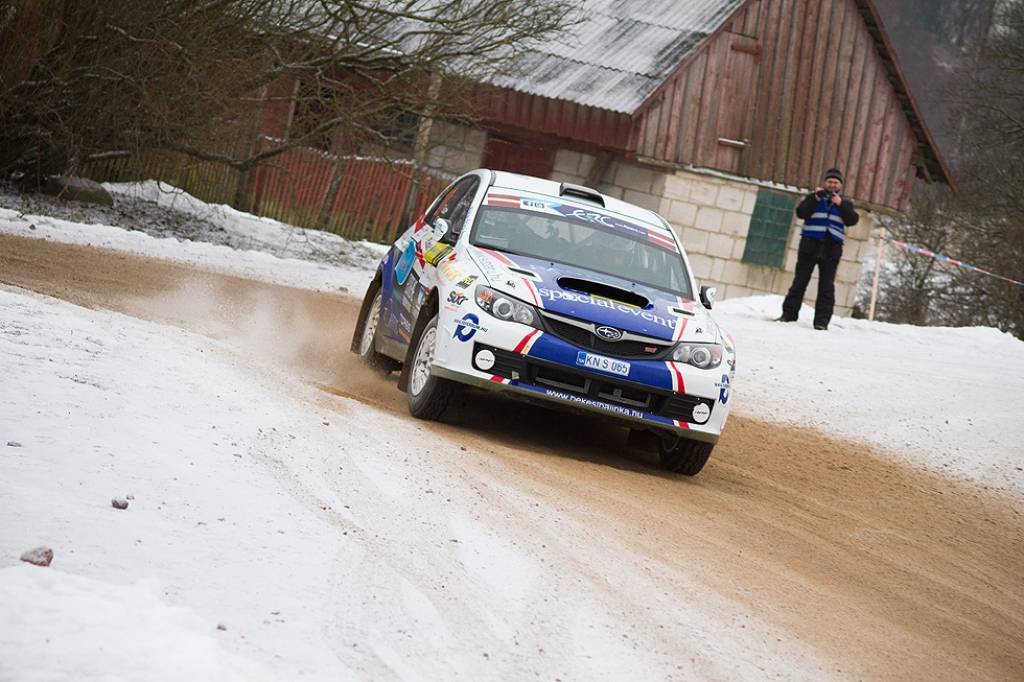 Bildes no Eiropas rallija čempionāta otrā posma - rallija "Liepāja-Ventspils" - otrās dienas.