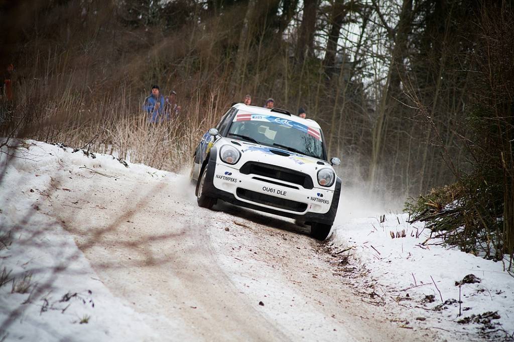 Bildes no Eiropas rallija čempionāta otrā posma - rallija "Liepāja-Ventspils" - otrās dienas.