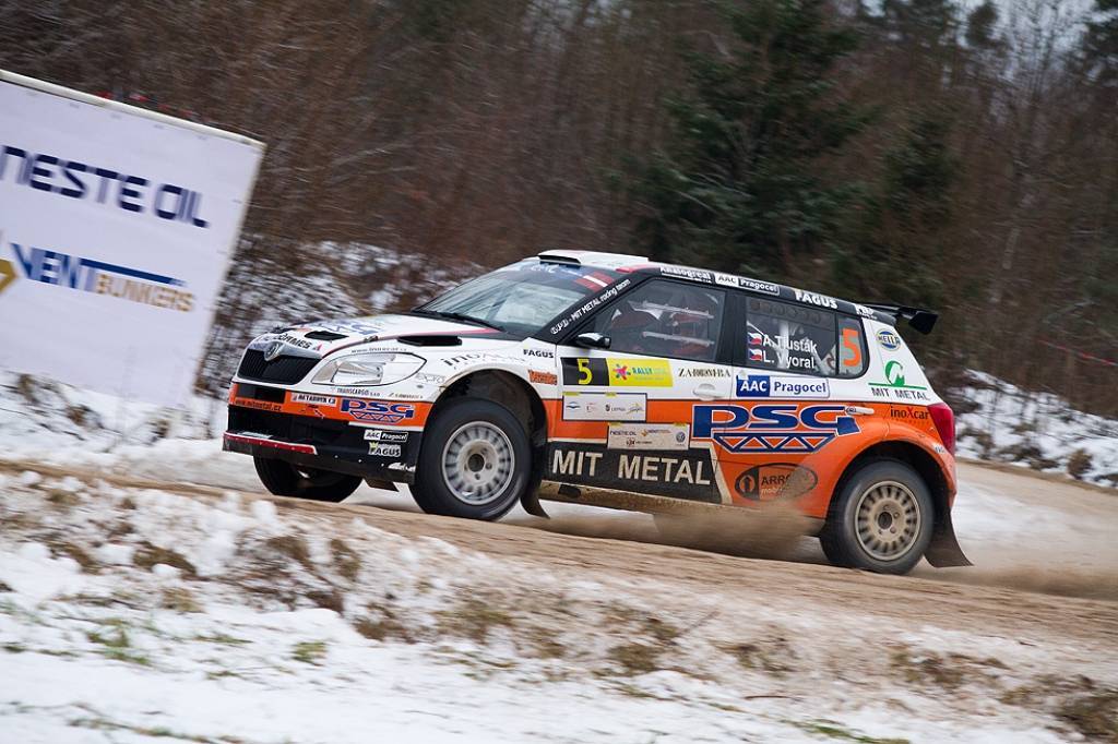 Bildes no Eiropas rallija čempionāta otrā posma - rallija "Liepāja-Ventspils" - otrās dienas.