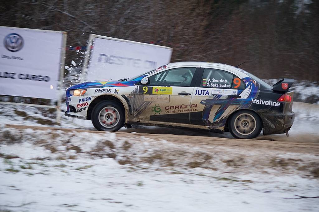 Bildes no Eiropas rallija čempionāta otrā posma - rallija "Liepāja-Ventspils" - otrās dienas.
