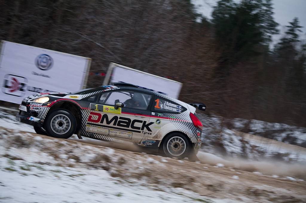 Bildes no Eiropas rallija čempionāta otrā posma - rallija "Liepāja-Ventspils" - otrās dienas.