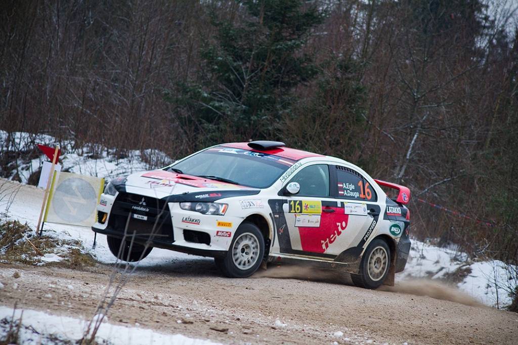 Bildes no Eiropas rallija čempionāta otrā posma - rallija "Liepāja-Ventspils" - otrās dienas.