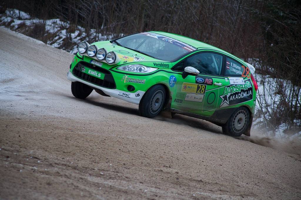 Bildes no Eiropas rallija čempionāta otrā posma - rallija "Liepāja-Ventspils" - otrās dienas.