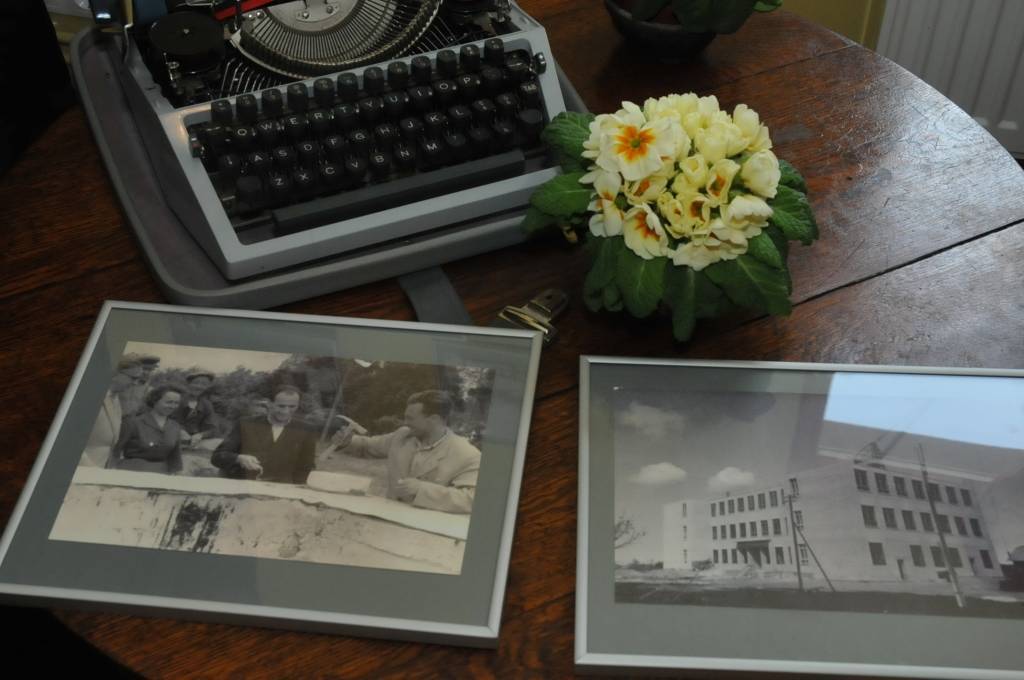Grobiņā Zentas Mauriņas piemiņas istabās joprojām apskatāma foto izstāde "Grobiņas hronika fotogrāfijās", kas tika uzstādīta par godu pilsētas 318. dzimšanas dienai, kas tika atzīmēta februāra beigās.
Grobiņnieki aicinājumam nest uz Zentas...
Autors: Ieva Kupše