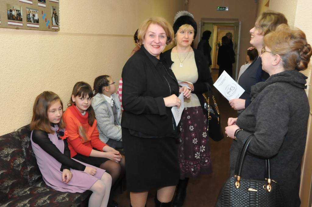 Ceturtdien, 21. martā, Liepājas pilsētas 2. mūzikas skolā notika festivāls "Deju mozaīka".
Festivālā piedalījās Kurzemes reģiona mūzikas skolu klavierspēles audzēkņi un pedagogi.
Autors: Ieva Kupše