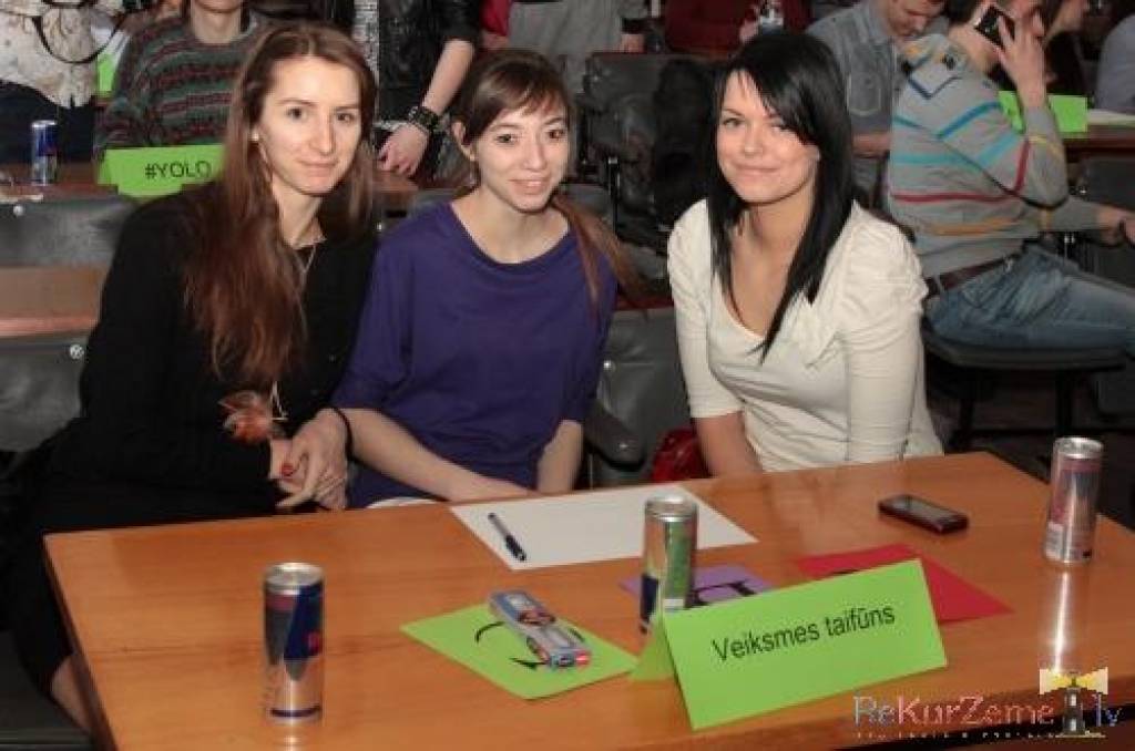 13. martā piekto gadu pēc kārtas Liepājas Universitātē, Kr. Valdemāra ielā 4, norisinājās Studentu padomes organizētā intelektuālā spēle "Erudīts".
Šogad titulu "Erudīts 2012" ieguva komanda "Neloģiskās atbildes", kuru pārstāvēja studiju...
Autors: ReKurZeme, portāls