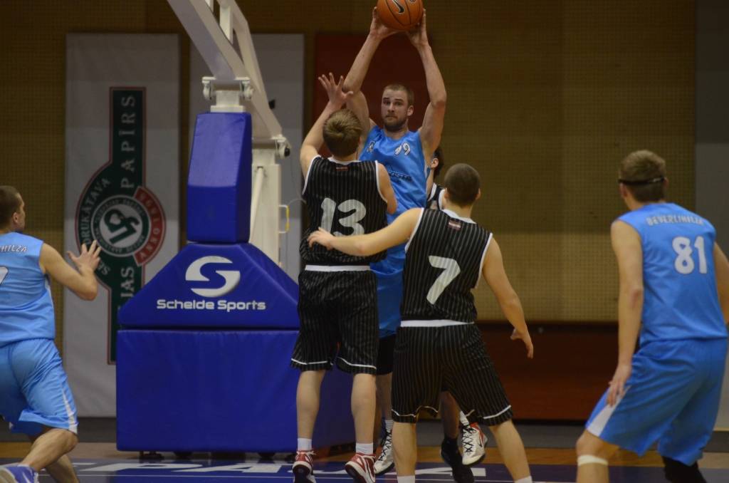 Autors: Uldis Dobelis