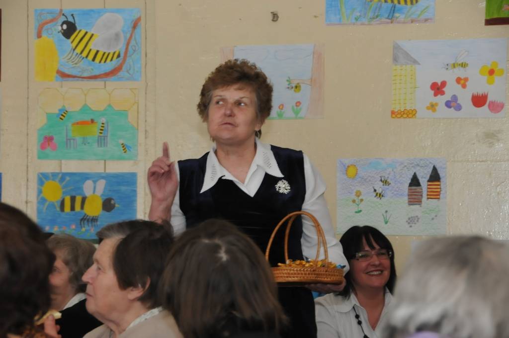 Otrdien, 9. aprīlī, Krotes Kronvalda Ata pamatskolā notika tradicionālais svētku lielkoncerts un mielasts vecvecākiem un pagasta pensionāriem. Priekšnesumus bija sagatavojuši gan klašu audzēkņi, gan pirmsskolnieki, savukārt pēc koncerta...
Autors: Ilze Vainovska