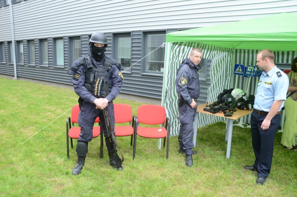 Piektdien, 31. maijā, līdz pulksten 15 Valsts policijas Kurzemes reģiona pārvaldē, Bāriņu ielā 3, Liepājā, notiek atvērto durvju diena.
Autors: Uldis Dobelis