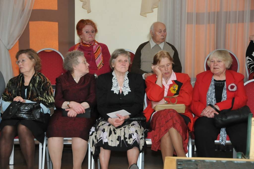 4. un 5. maijā Liepājas Latviešu biedrības namā aizvadīts Baltijas amatierteātru festivāls "Te un nekur citur!".
Festivāls pulcēja Baltijas valstu amatierteātru kolektīvus, kas Liepājā izrādīja savus jaunākos iestudējumus.
Autors: ReKurZeme, portāls