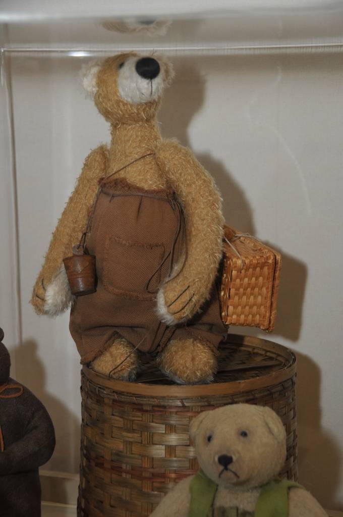 No 1. jūnija Liepājas muzeja vēsturiskajā ratnīcā Kūrmājas prospektā 16 skatāma izstāde "Art Teddy lāči Liepājā", kuras laikā notiks interesantas radošas meistardarbnīcas un tikšanās, informē Muzejpedagoģe Astra Dzērve.
8. jūnijā plkst....
Autors: ReKurZeme, portāls