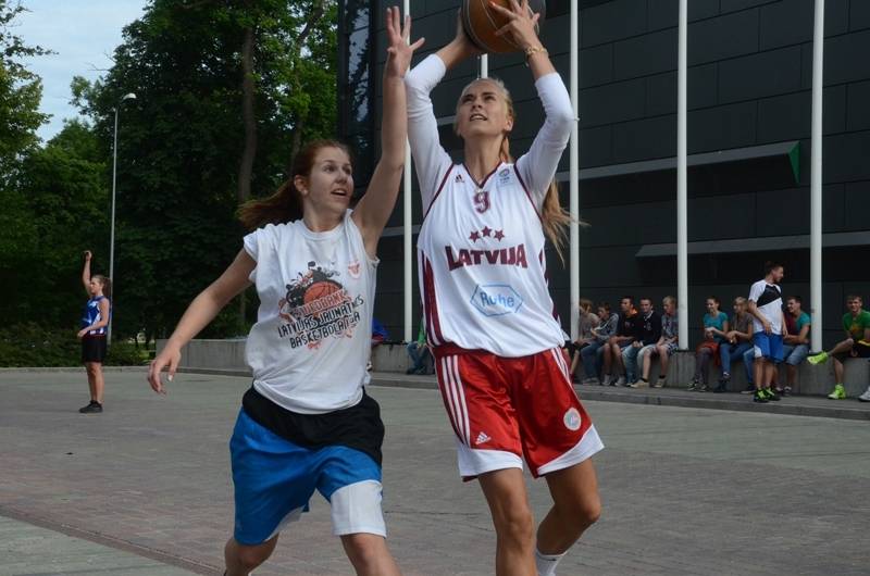 Autors: Uldis Dobelis