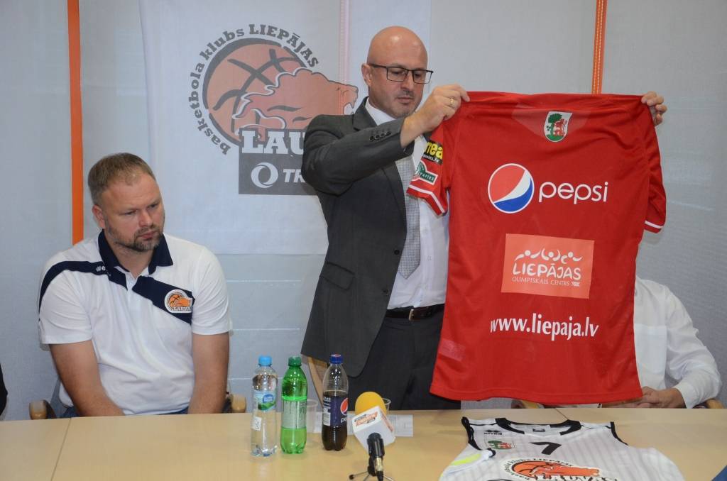 Autors: Uldis Dobelis