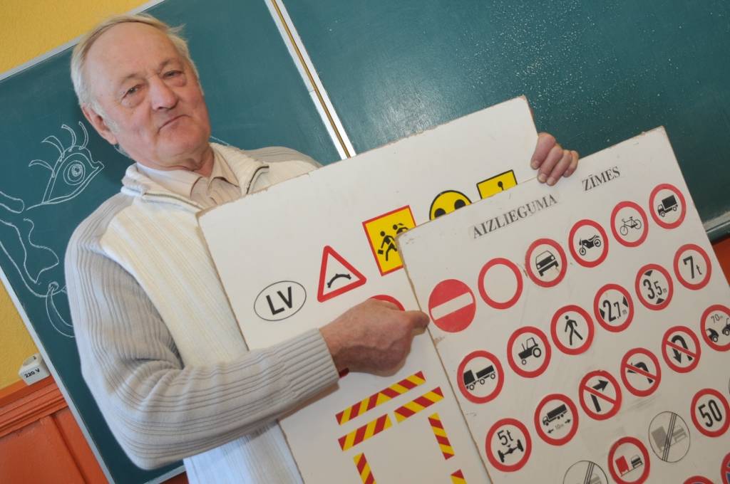 Autors: Dainis Ģelzis