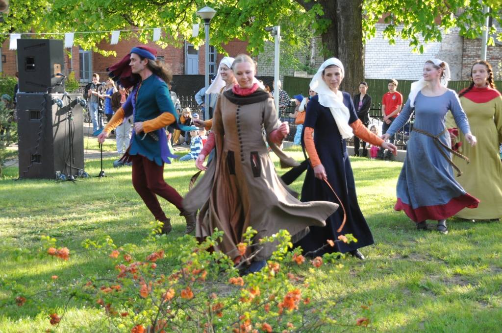 Aluksniesiem.lv raksta attēla aizvietotājs