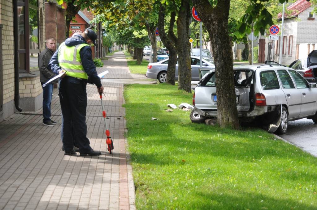 Autors: Dainis Ģelzis