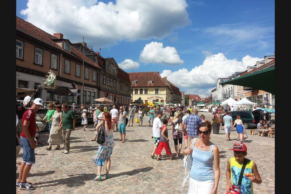 Autors: Vēsma Lēvalde