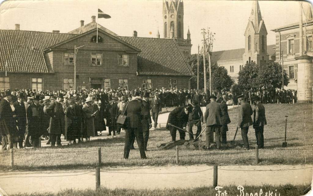 Autors: no Liepājas muzeja krājuma