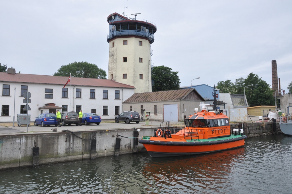 Loču tornis.