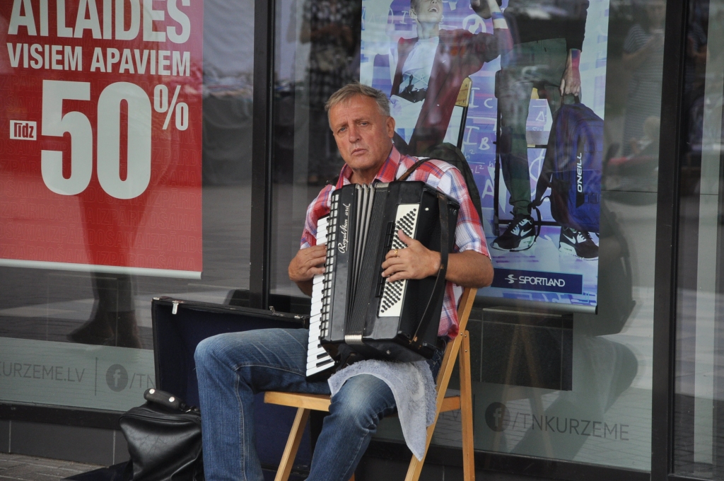 Autors: Dainis Ģelzis