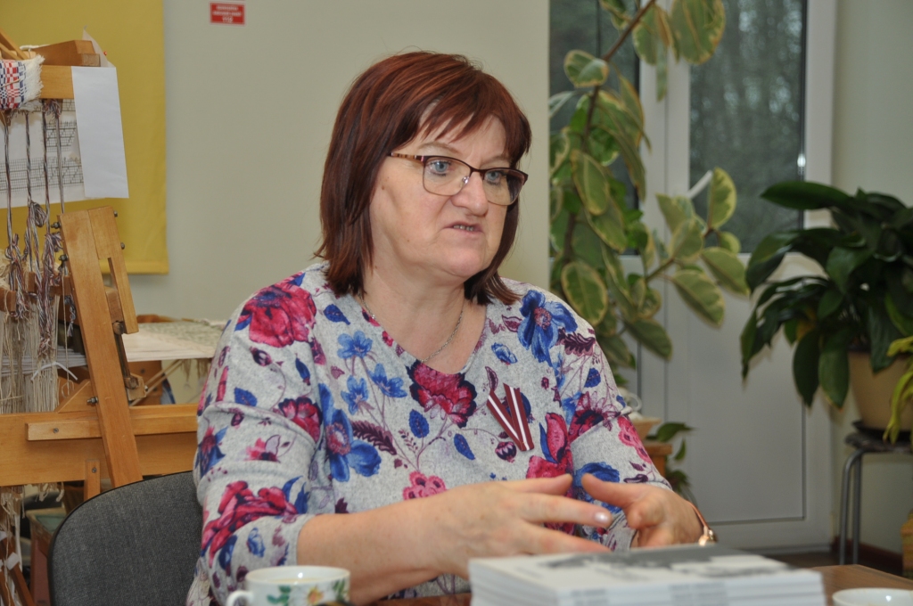 Bārtas kultūras nama un etnogrāfiskā ansambļa vadītāja Gunta Klievēna.