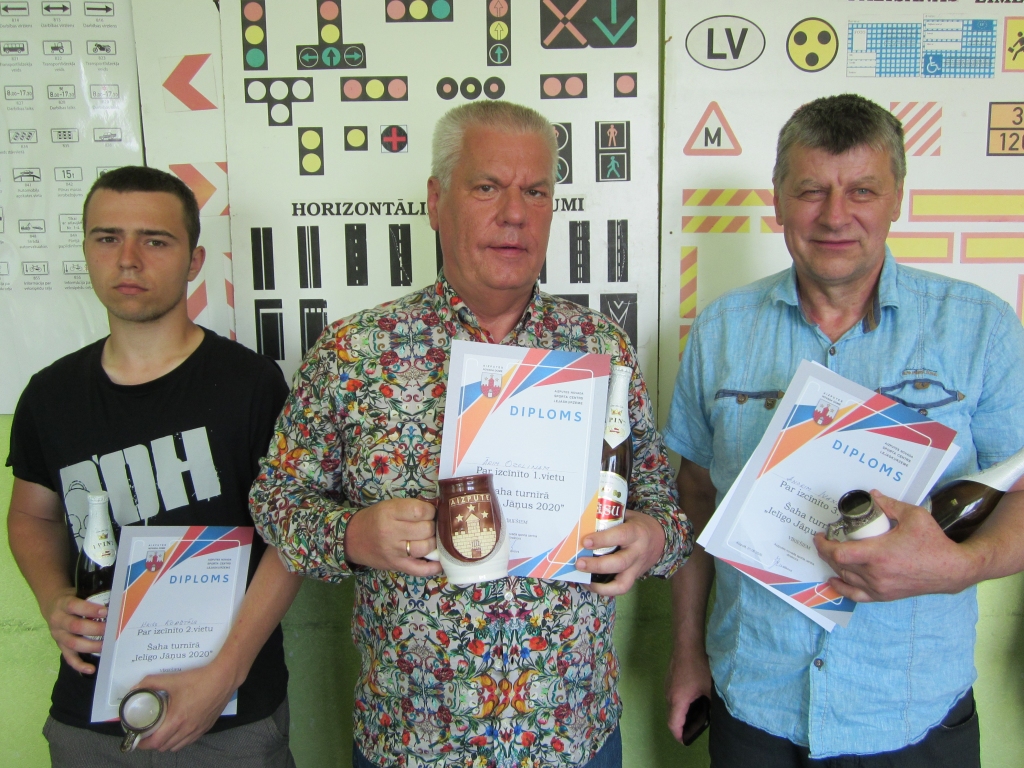 No kreisās: Krišs Kopštāls, Āris Ozoliņš un Andris Ivanovs.
Autors: Rudīte Bērziņa