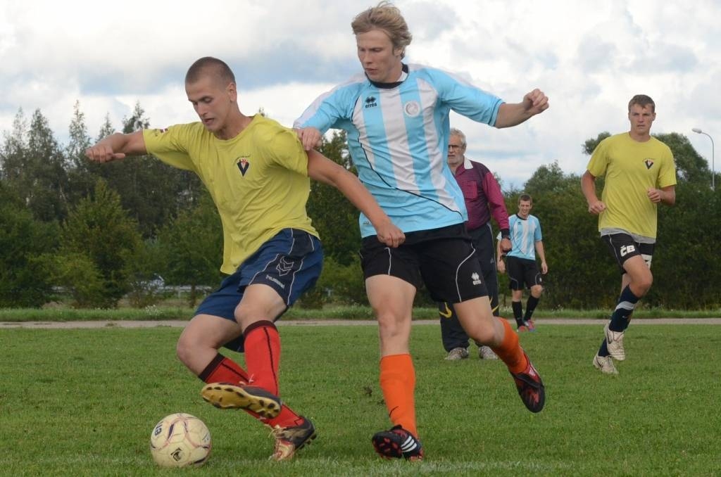 Liepājas rajona minifutbola čempionāts, kas vēlāk kļuva par Lejaskurzemes novadu čempionātu, pēdējos gados ir zaudējis savu slavu – varbūt tas no jauna atdzims Dienvidkurzemes novadā.
Autors: Uldis Dobelis