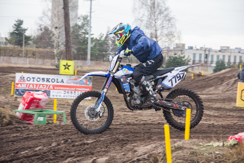 Autors: facebook.com/MotoparksLAUMA